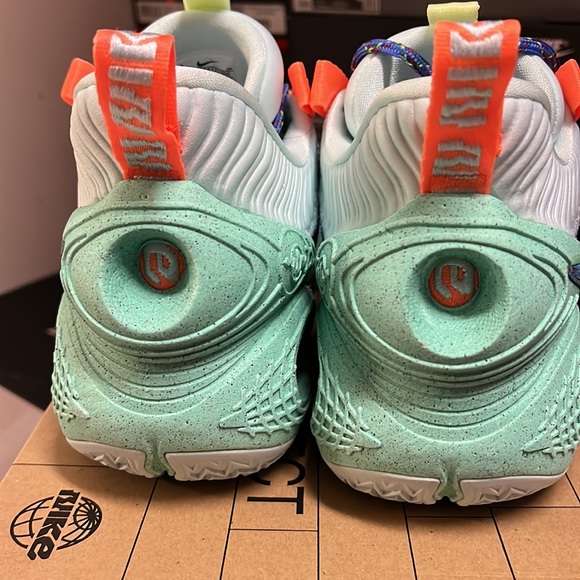 Nike Cosmic Unity - Picture 4 of 8